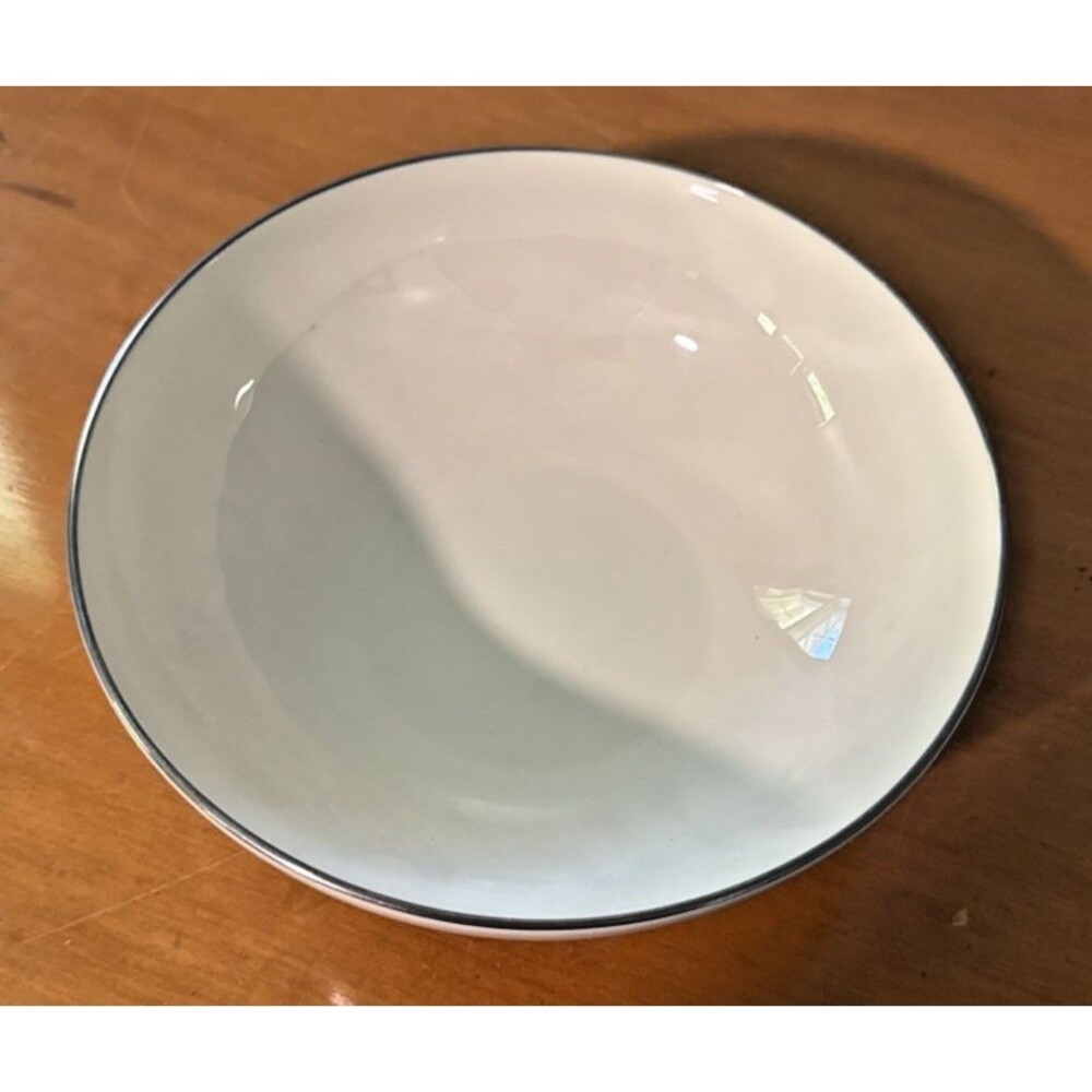 Lenox Olympia Platinum Coupe Shape, Platinum Trim: Round Serving Bowl, 9" x 3"